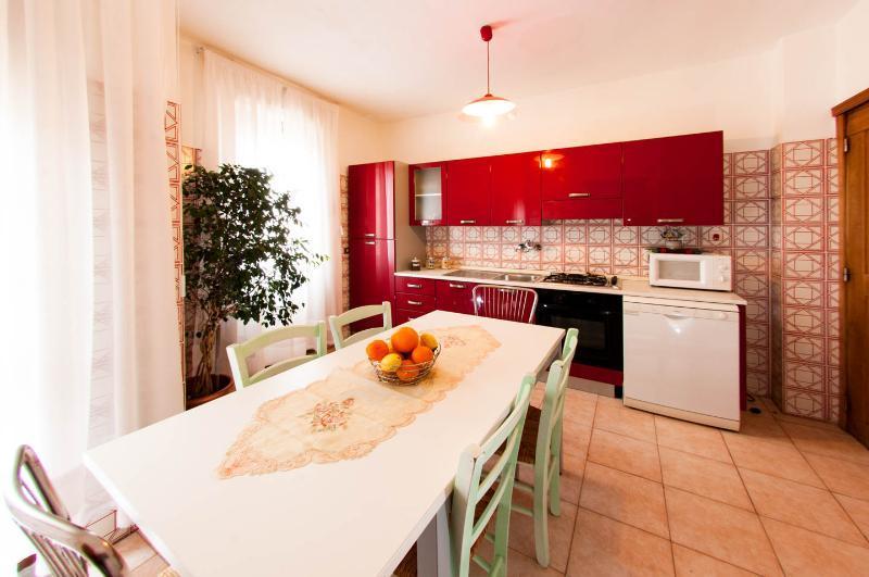Via Genova Apartment Ольбия Экстерьер фото